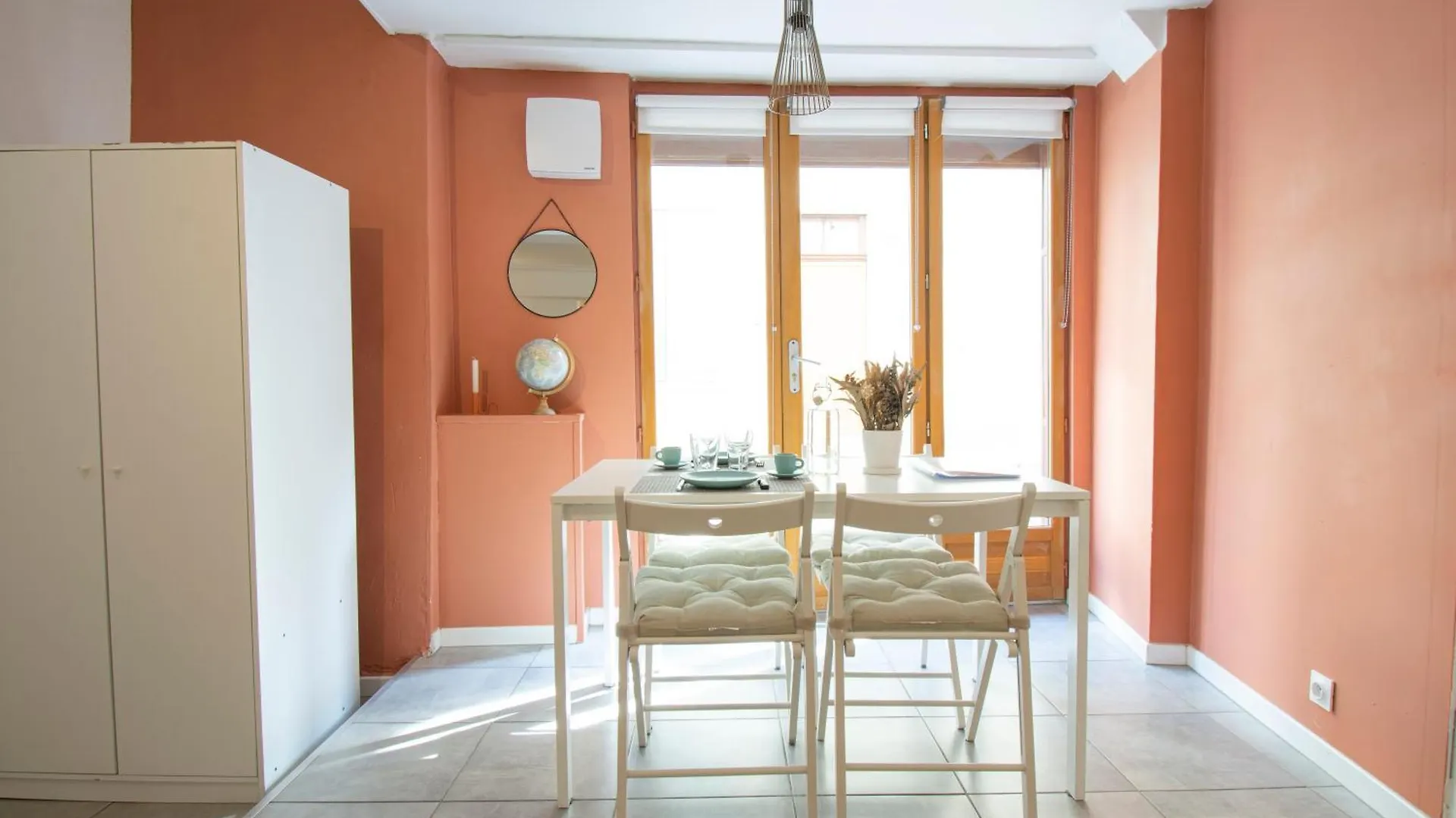 Apartment Studio Le Jimmys Rez De Chaussee Beaurepaire