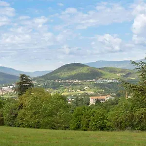 Hébergement de vacances Agreable Maison De Village Avec Balcon, Roiffieux